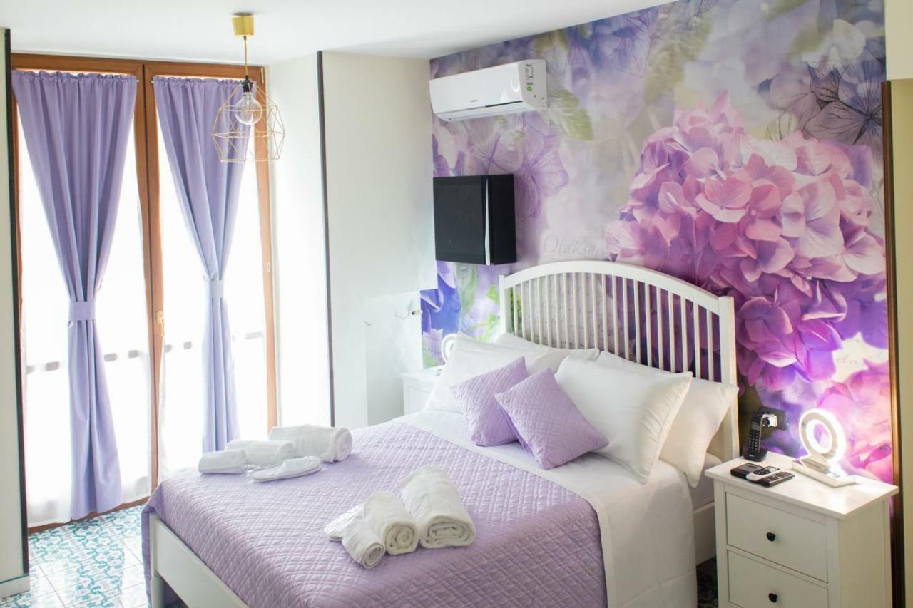 Bed Boutique Napoli Colors Hotel Ngoại thất bức ảnh
