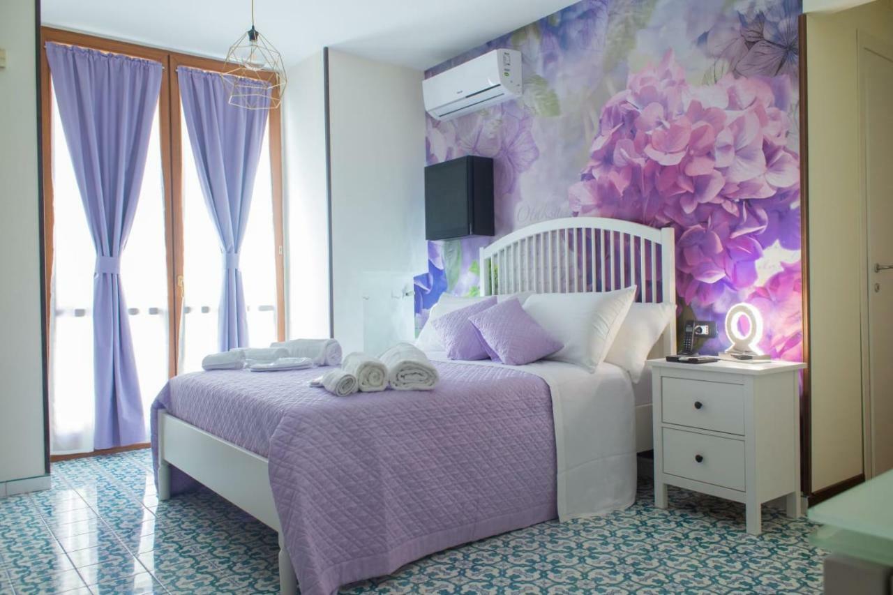 Bed Boutique Napoli Colors Hotel Phòng bức ảnh