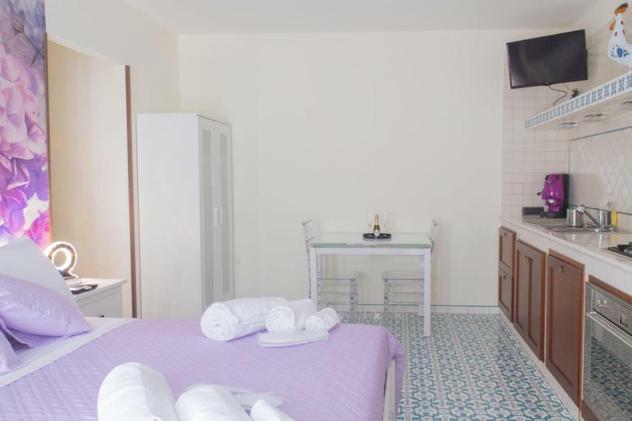Bed Boutique Napoli Colors Hotel Phòng bức ảnh